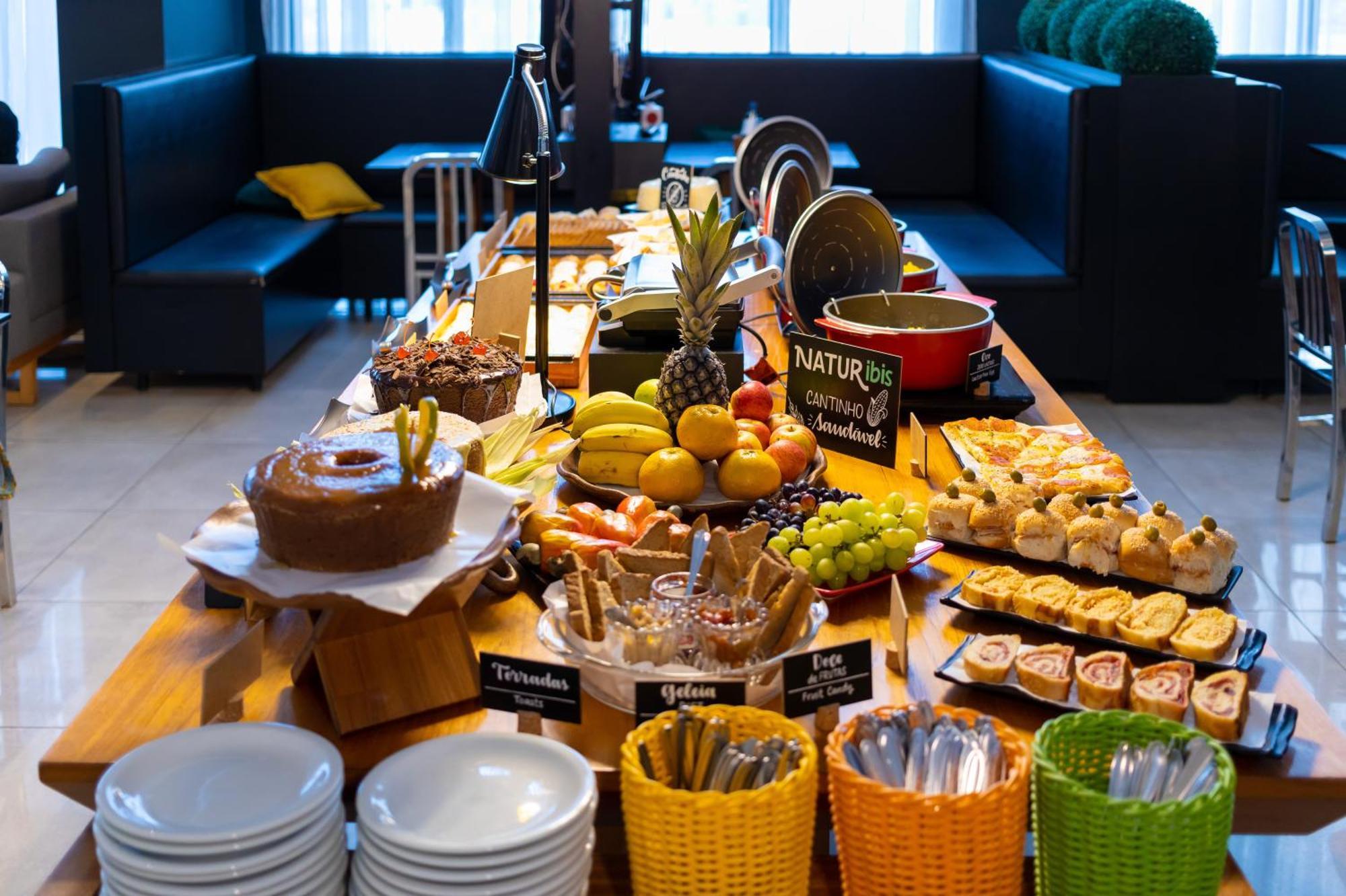 Ibis Styles Maracanau Bagian luar foto