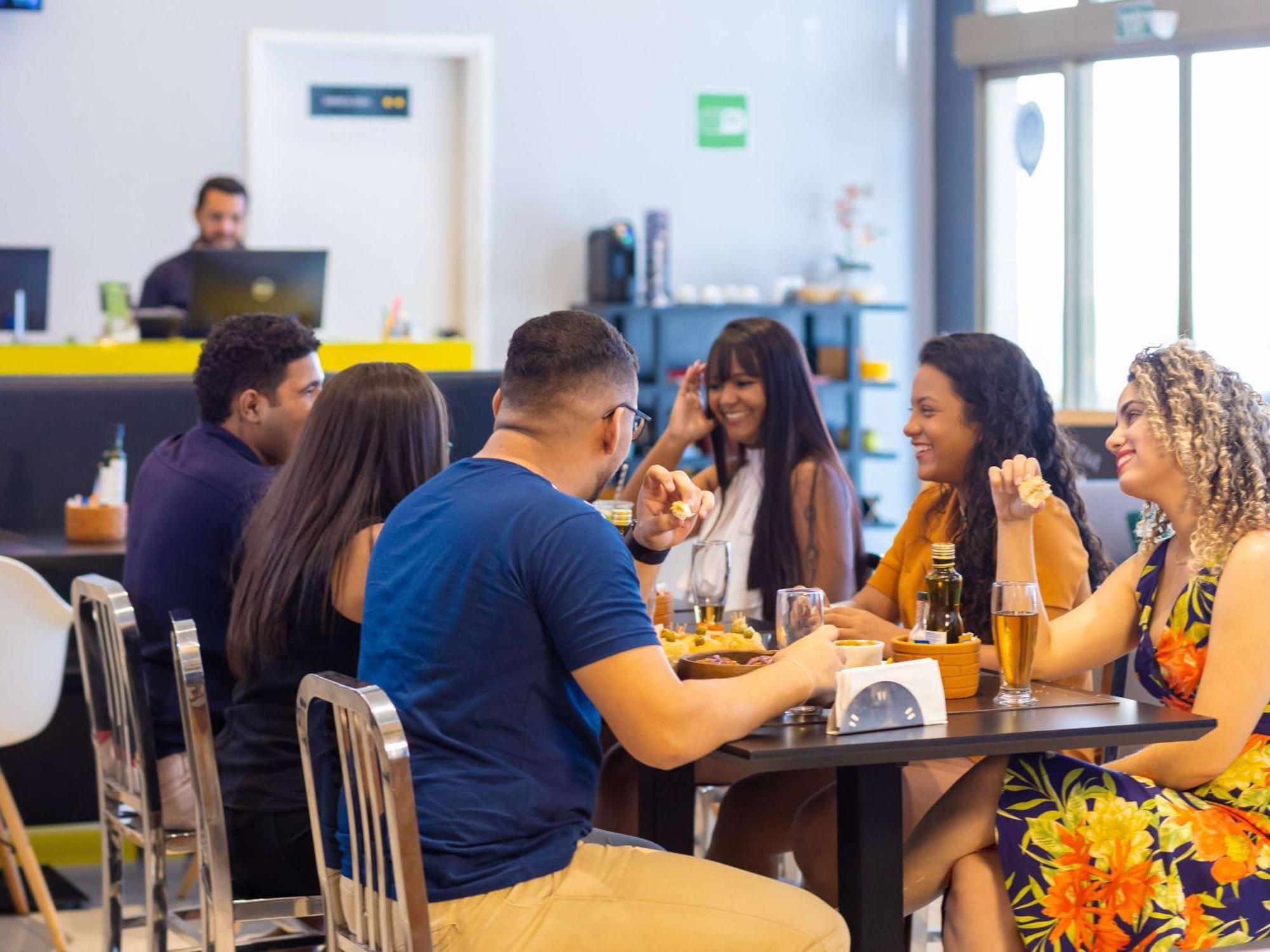 Ibis Styles Maracanau Bagian luar foto